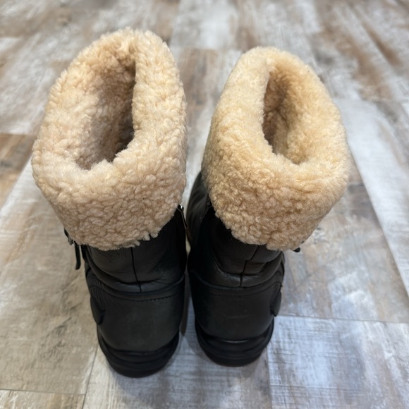 UGG Bellvue Moto Boots - Picture 2 of 12